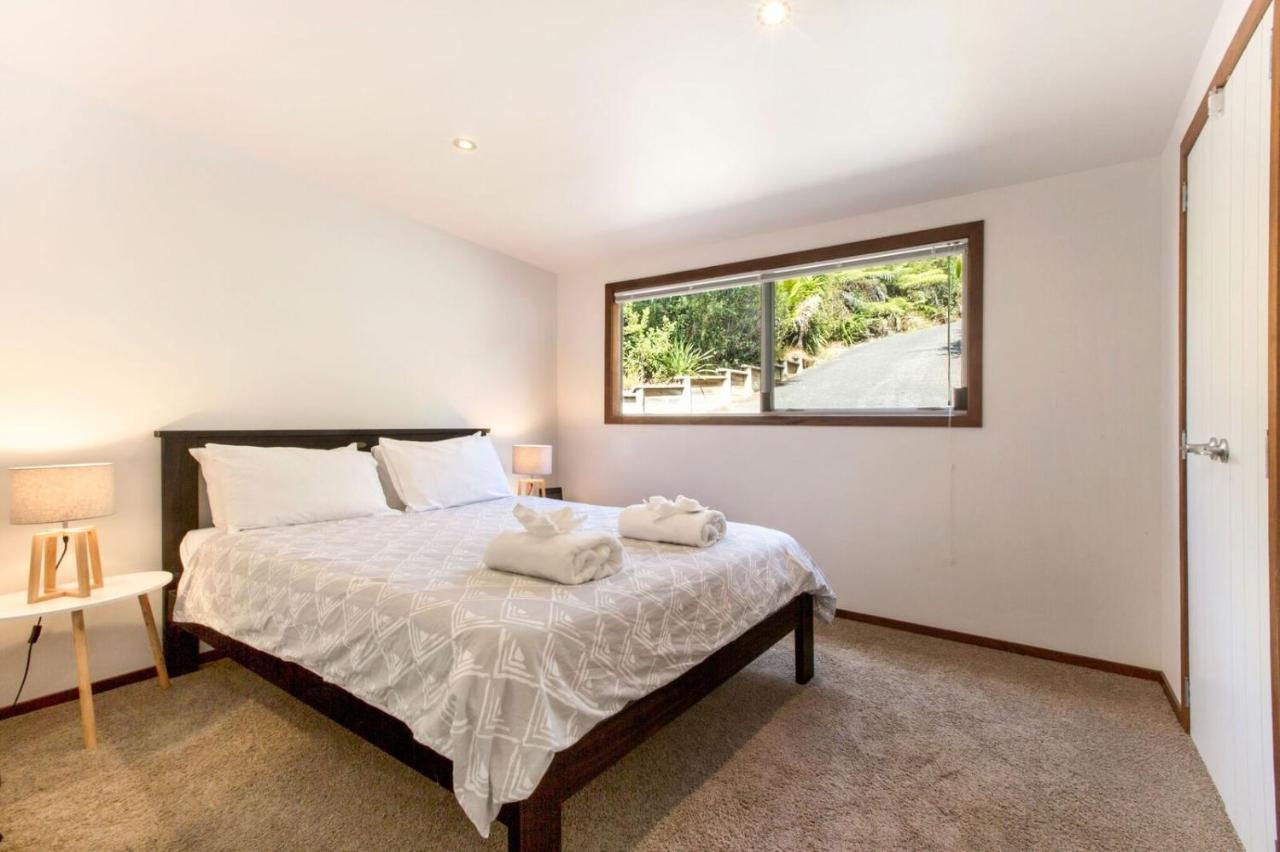 Oneroa Karaka Sanctuary With Spa Pool By Waiheke Unlimited חדר תמונה